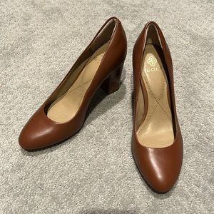 Isola Cognac Leather Pumps